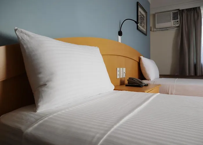 Fersal Hotel Malakas, Quezon City