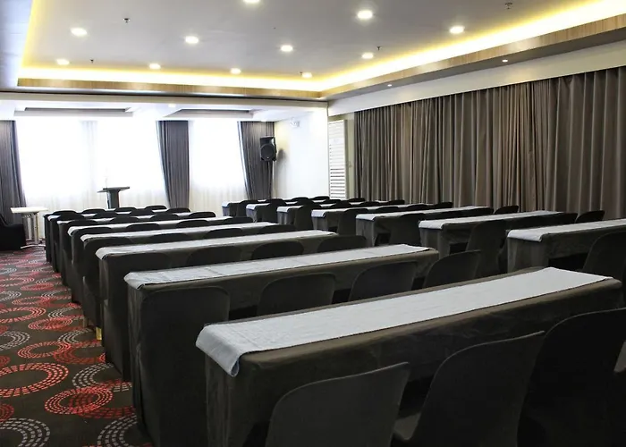 Fersal Hotel Malakas, Quezon City