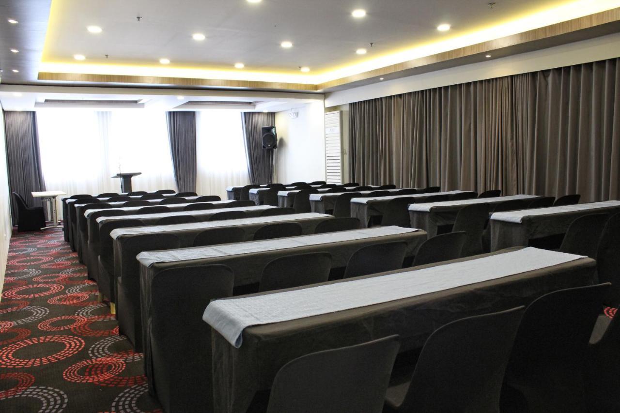 Hotel Fersal Malakas, Quezon 3*