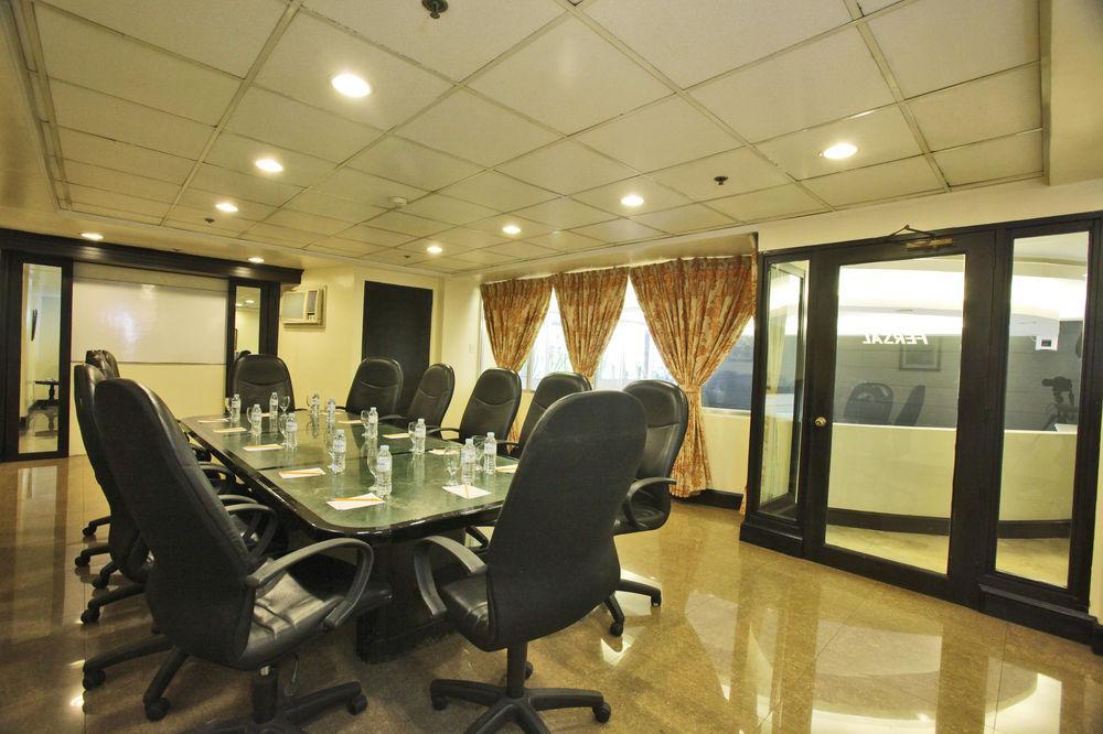 Hotel Fersal Malakas, Quezon 3*