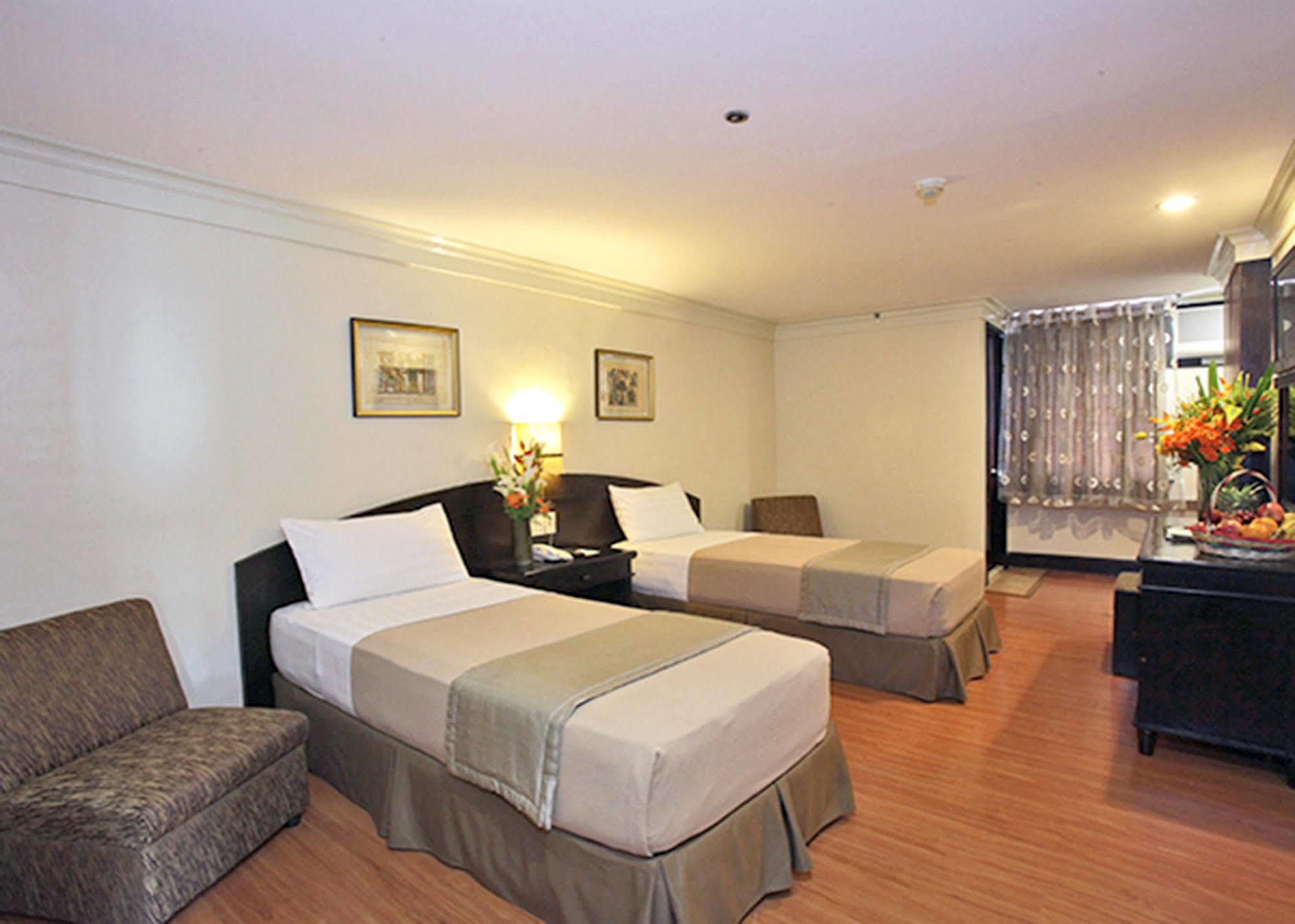 Hotel Fersal Malakas, Quezon 3*
